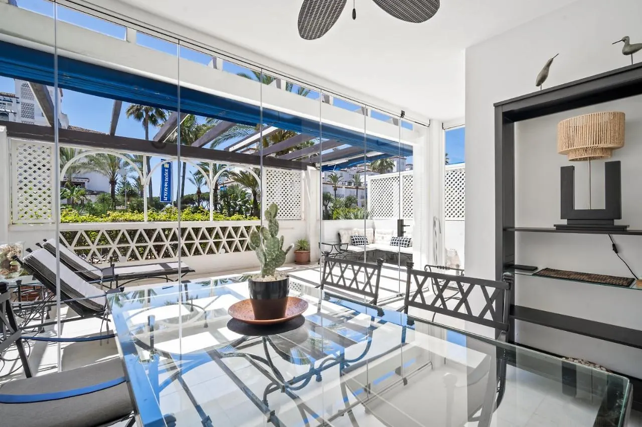 Apartment Apartamento De 2 Dormitorios En Las Gaviotas - Puerto Banus Marbella